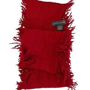 Vintage Banana Republic solid red lambswool scarf with fringe on long sides